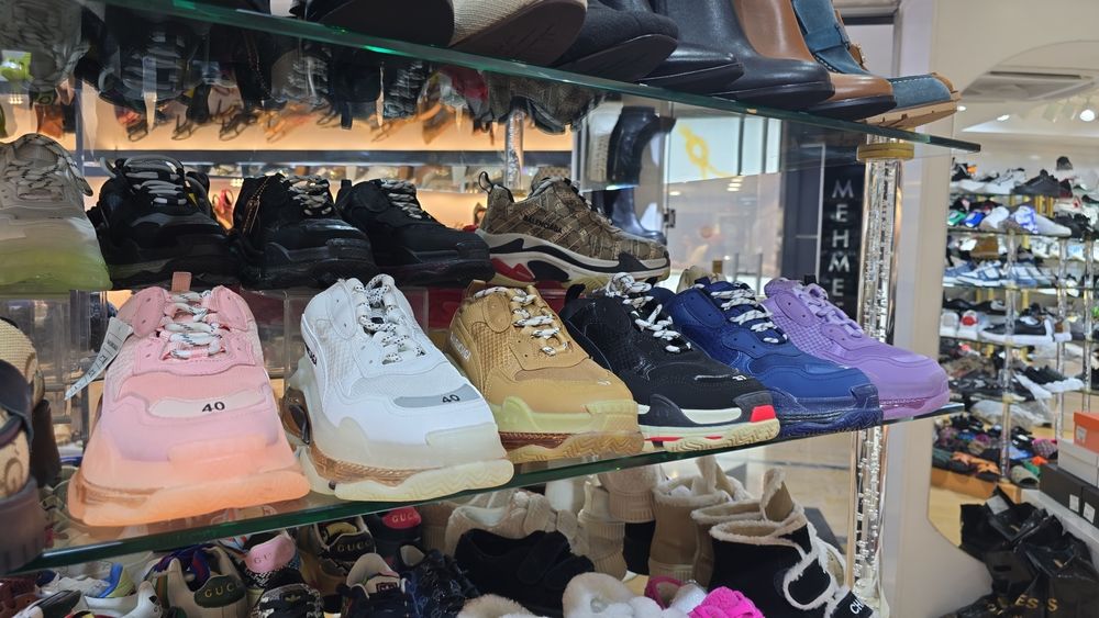 Snekers Balenciaga triple s