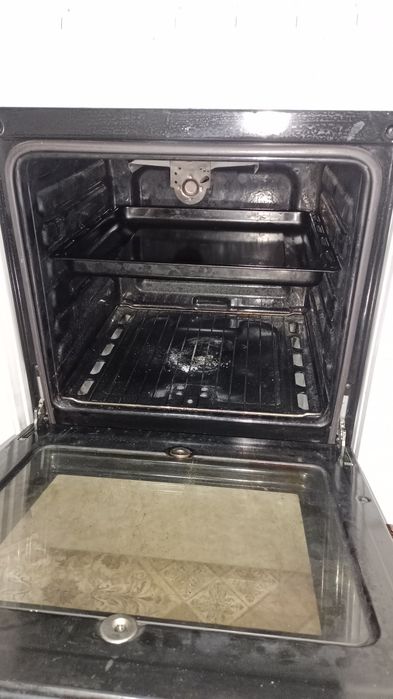 Продам газовую плиту