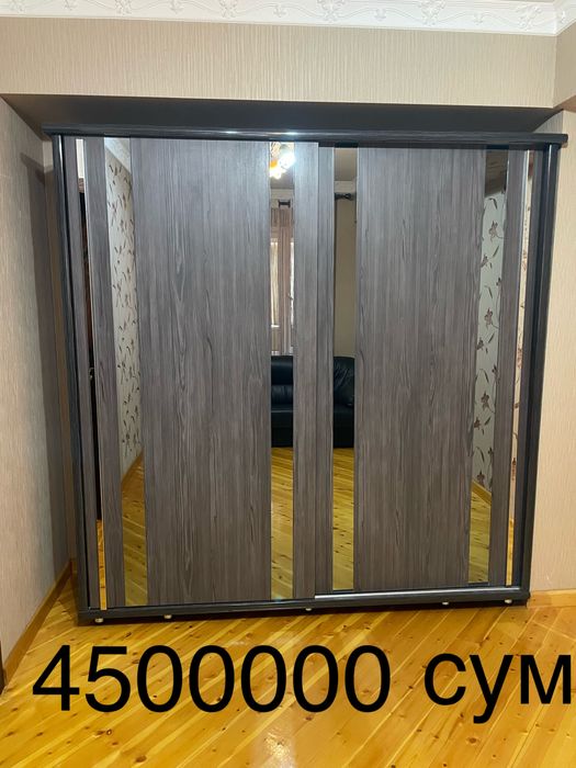 Шифоньер б/у, почти новый.