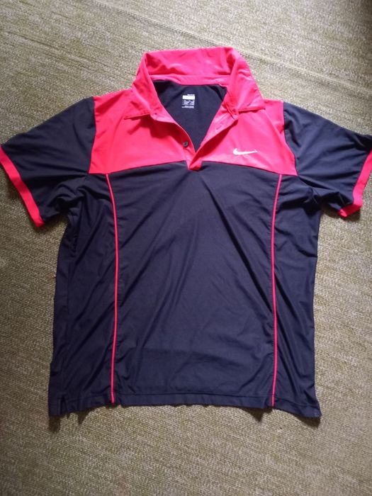 Vand tricou nike nou