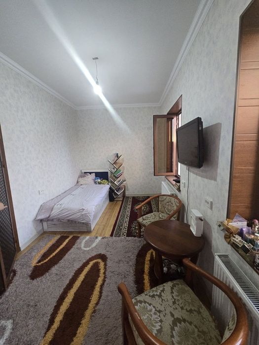 Вакзал Парсезда 2 этажли ховли зўдлик билан Сотилади