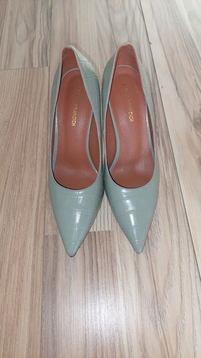 Тойға 1 рет ғана киілген