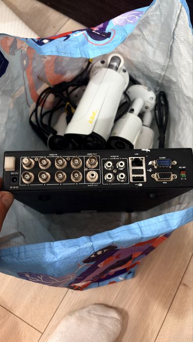 Vand sistem supraveghere 5camere+DVR