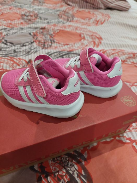 Маратонки Adidas