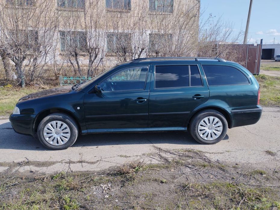 Продам машину  Шкода Октавия тур