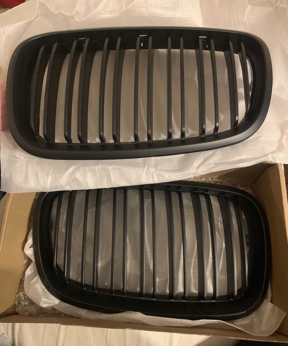Двойни Бъбреци решетки за БМВ Х5 Е70 и Х6 Е71 BMW X5 E70 X6 E71
