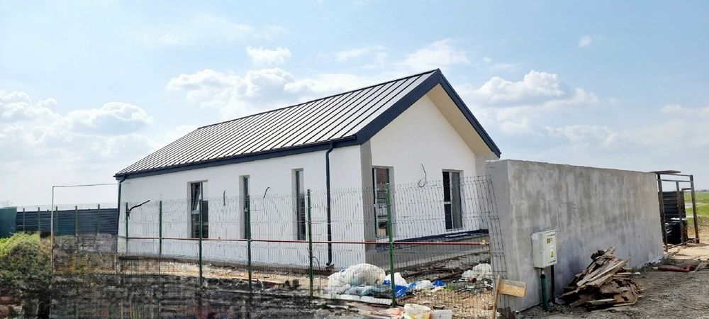 Casa parter arhitectura nordica proprietar direct Tunari