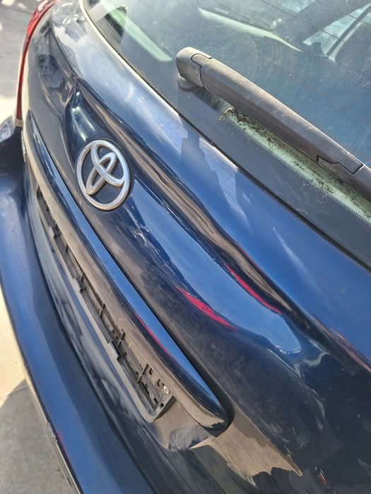 Врата багажник Toyota Avensis combi / Тойота Авенсис комби 2005г.