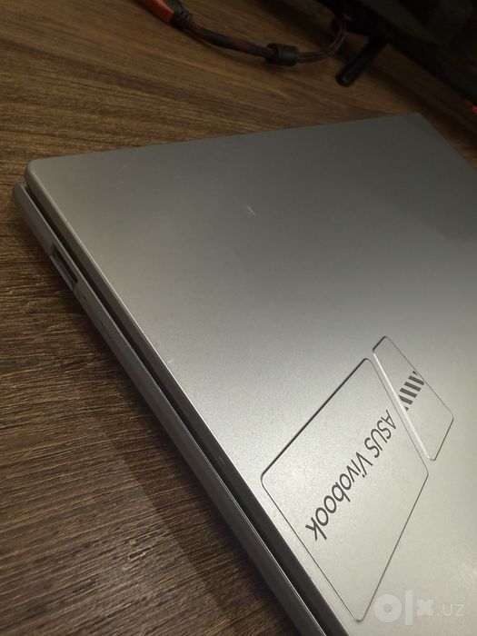 ASUS Vivobook 15 X1504VA