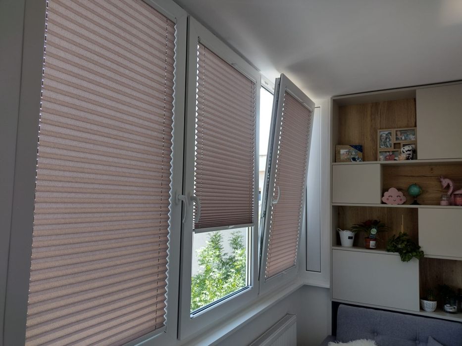 Plase de țânțari, rolete textile, rulouri exterioare, jaluzele plisate si verticale