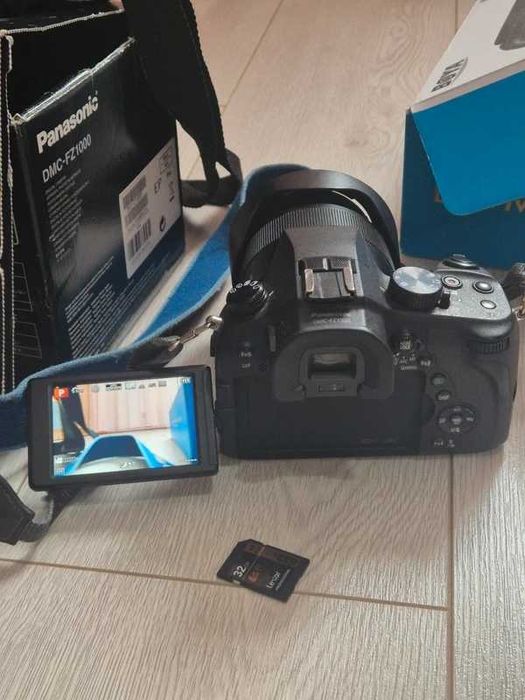 Panasonic Lumix FZ1000 Aparat Foto