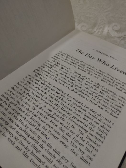 Книга Гарри Поттер на английском