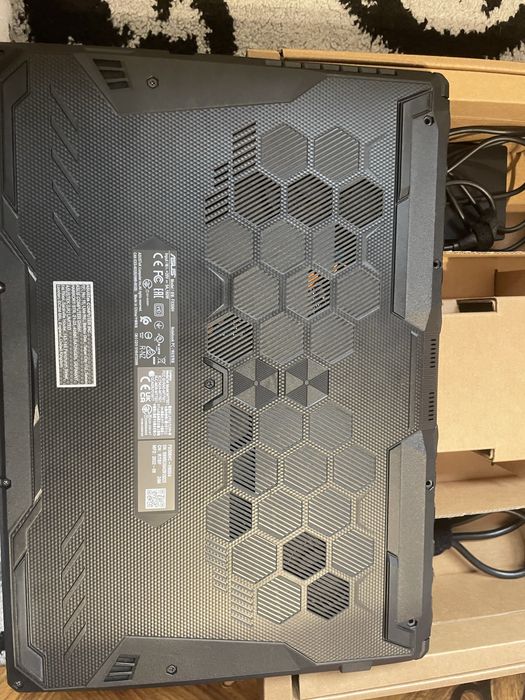 ASUS TUF  Gaming F15  i5-11400h ,Rtx 3050 ,16gb Ram
