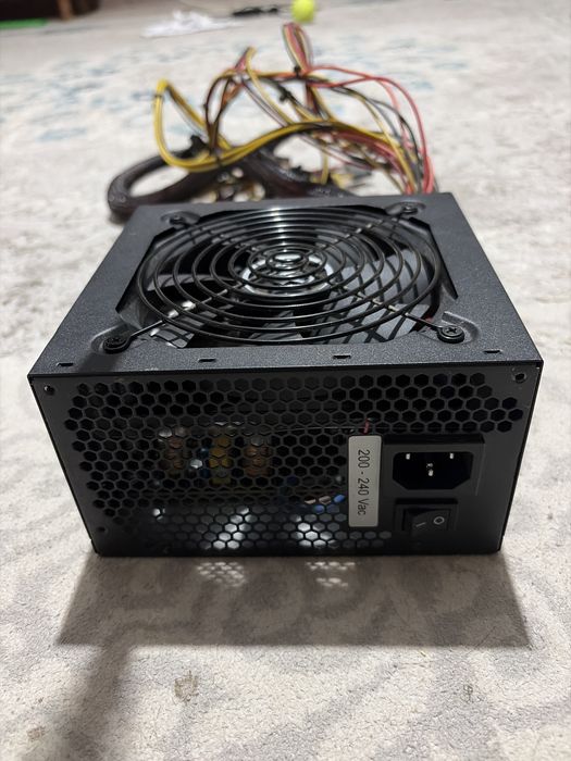 Блок питания Aerocool vp-650