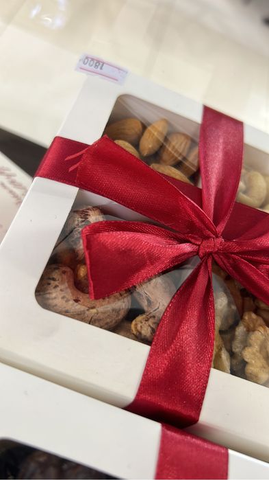 Боксы на подарок к празднику