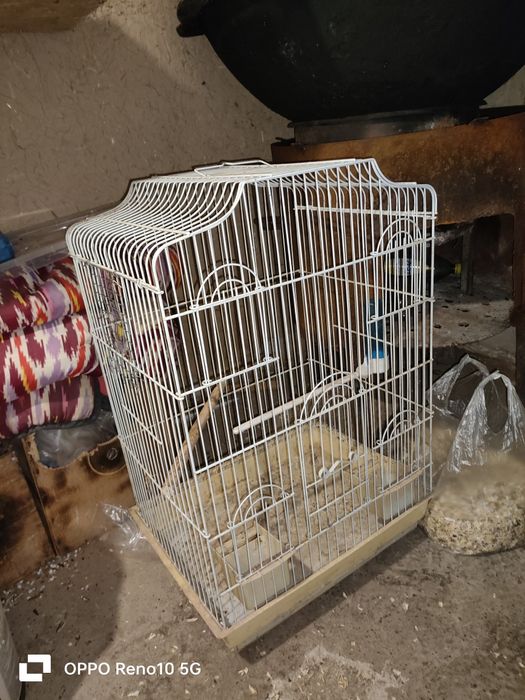 Продаётся клетка для больших попугаев