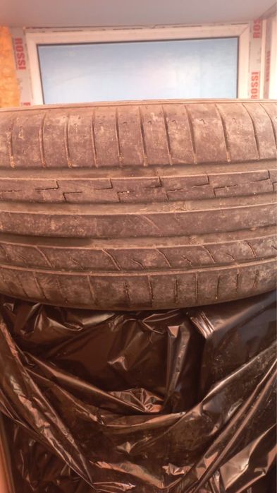 Продается шины летние 215/55/17