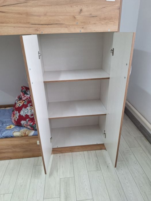 Двухярусный кровать