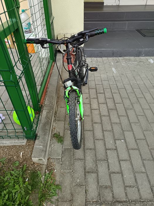 De vânzare bicicleta