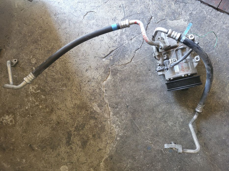 Compresor ac toyota auris 1.6 benzina an 2008 GE4472602271