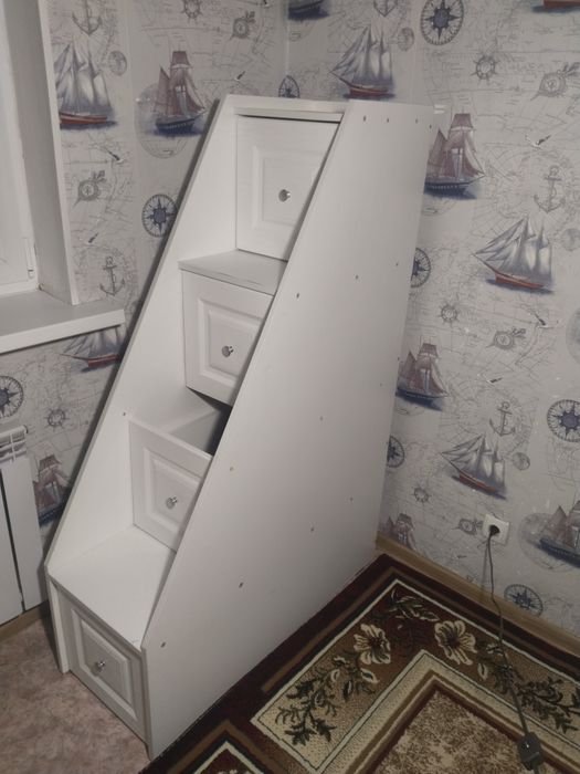 Продам двухъярусную кровать