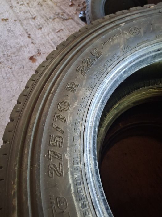 Продавам гуми за камьон 275.70.22,5 цола