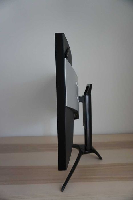 Монитор  AOC Agon AG352UCG6 - 35" Curved 120Hz Gaming Monitor with G-Sync & Shadow Control