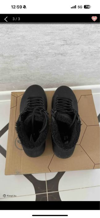 Продам обувь Lacoste