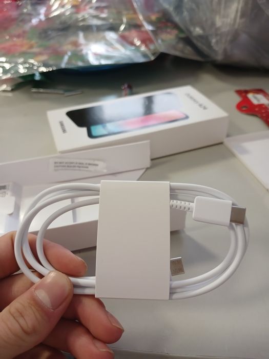 Продам или обменна айфон