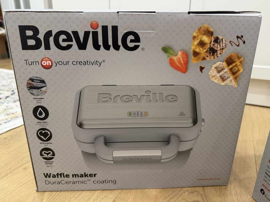 Керамическая вафельница Breville