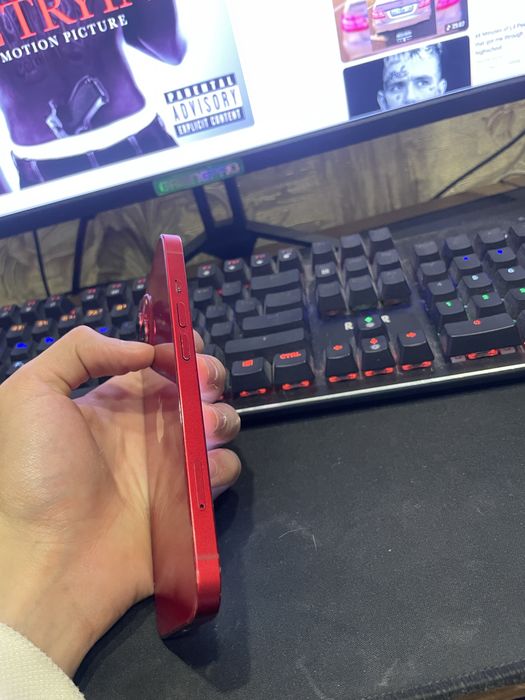 Продам/Обменяю IPhone 13 Red product