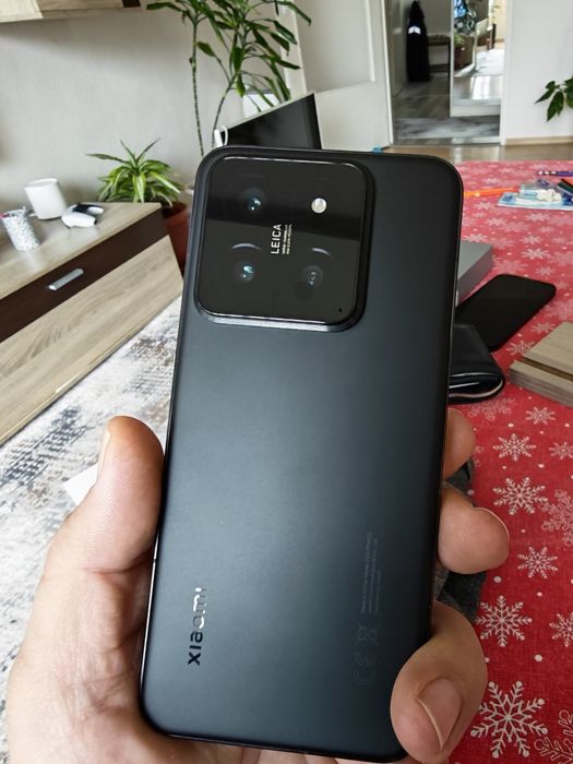 Продавам Xiaomi 14