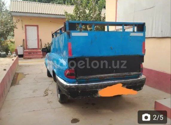 Volga furgon naxadu moshin 2000 yil