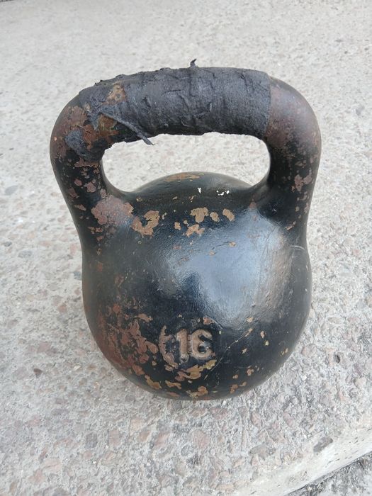 Продам Гир 16-кг один штук.