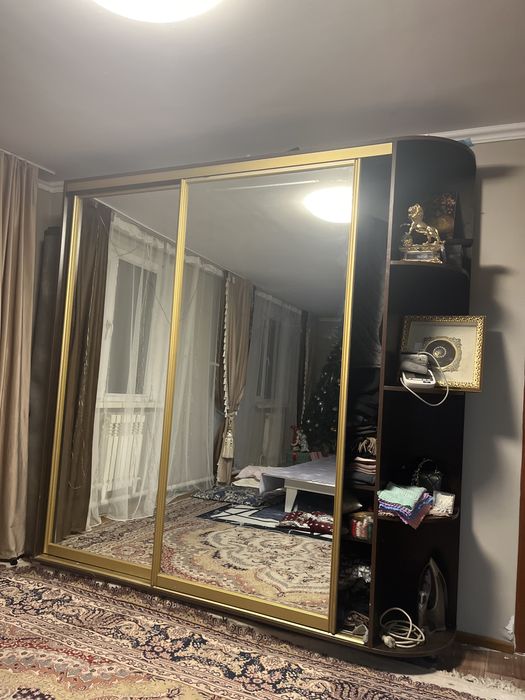 Киім шкаф сатылады