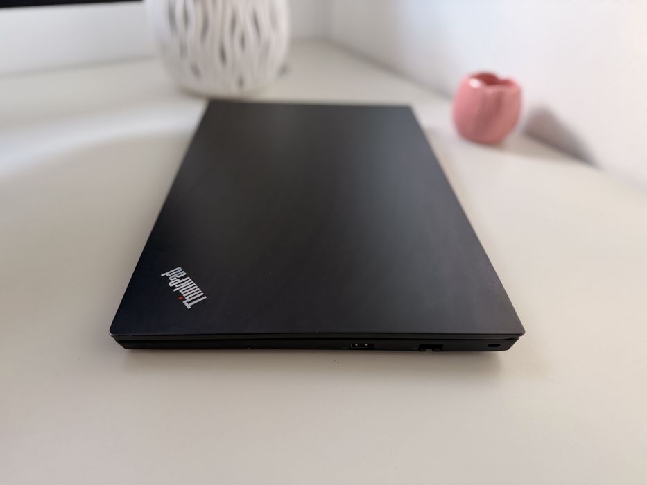 Lenovo ThinkPad E15 – Intel i7 | 16GB RAM | SSD 1.5TB | Windows 11