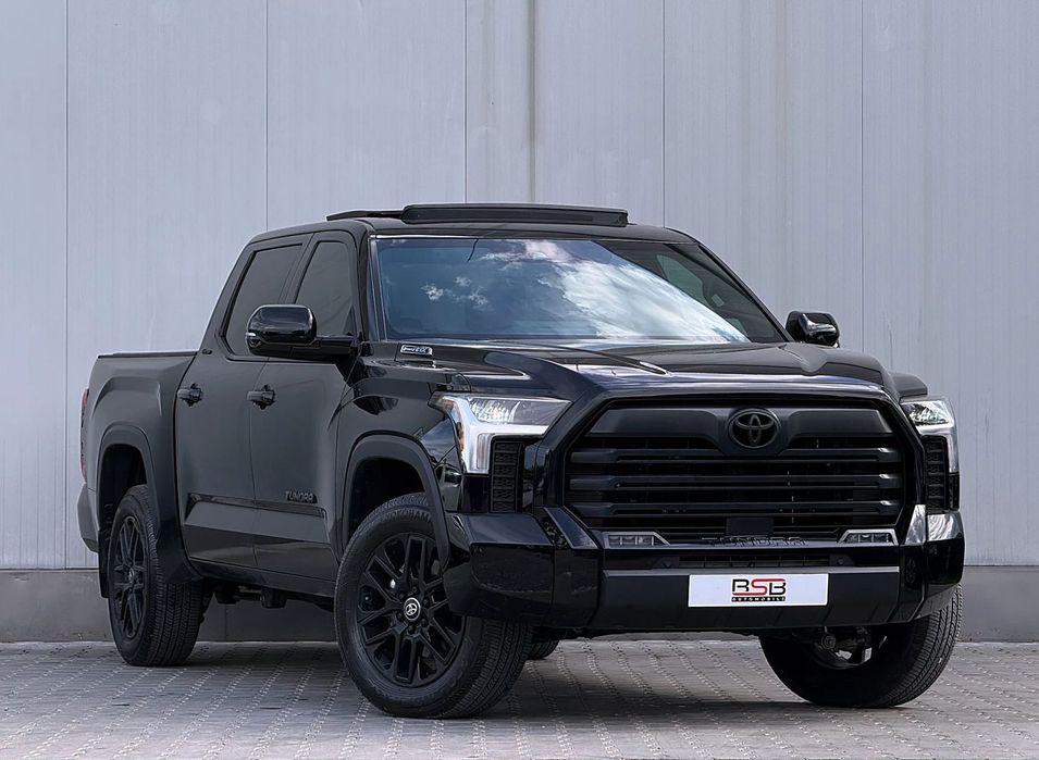 Toyota Tundra GARANTIE / Panoramic / Ventilatie / Distronic / HeadpUp / Camera / 20"
