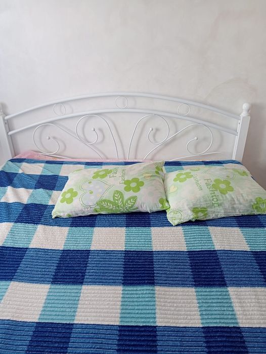 Кровать металлическая