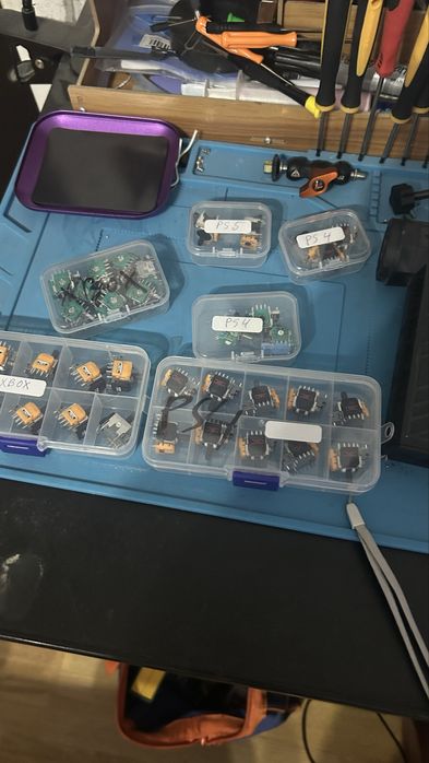 Serviciu reparatii manete orice model: xbox, ps4, ps5