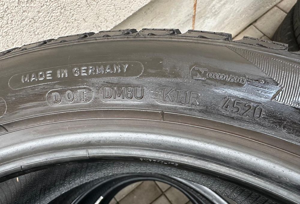 Set anvelope /cauciucuri iarna 245/45/18 Good/Year Runflat