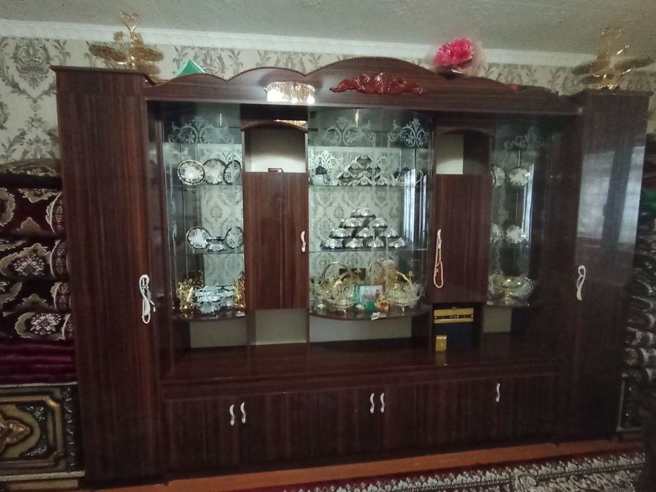 Katta vitrina-servant