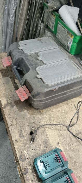Percutanra pe acumulatori