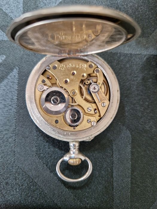 Чудесен голям антикварен швейцарски колекционерски джобен часовник