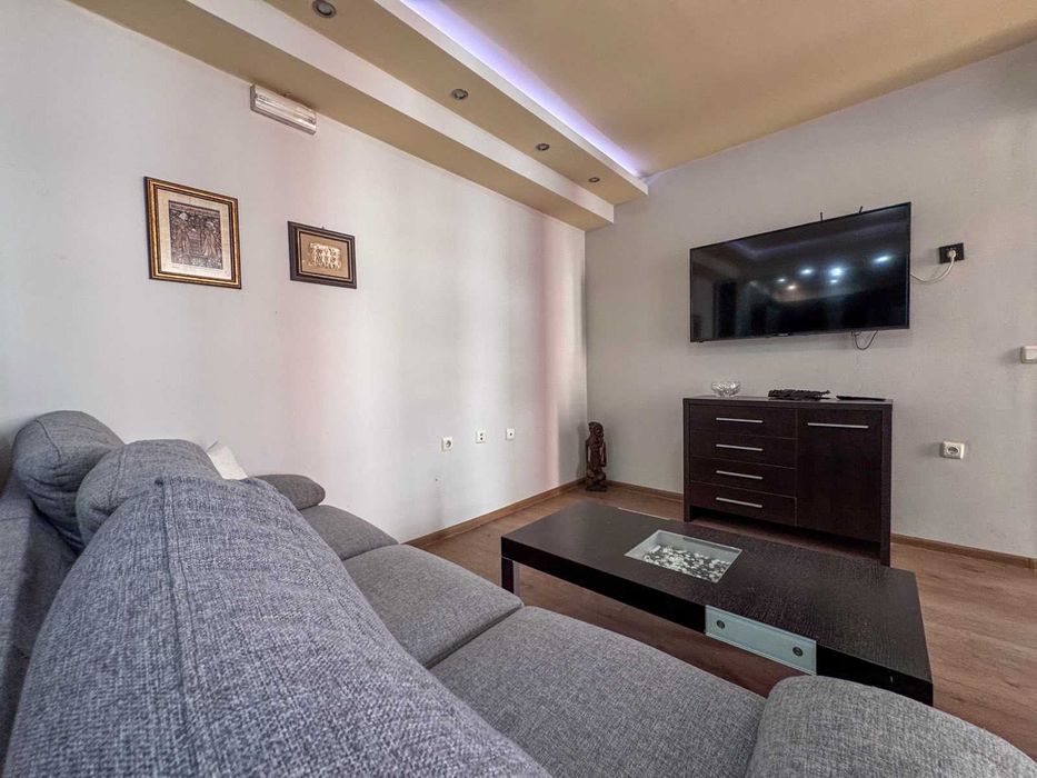 Дава се под наем Тристаен апартамент в Бургас, Възраждане - 96 кв.м за 663 € - Снимка #6