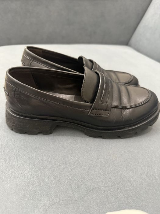 Продам лоферы 15000