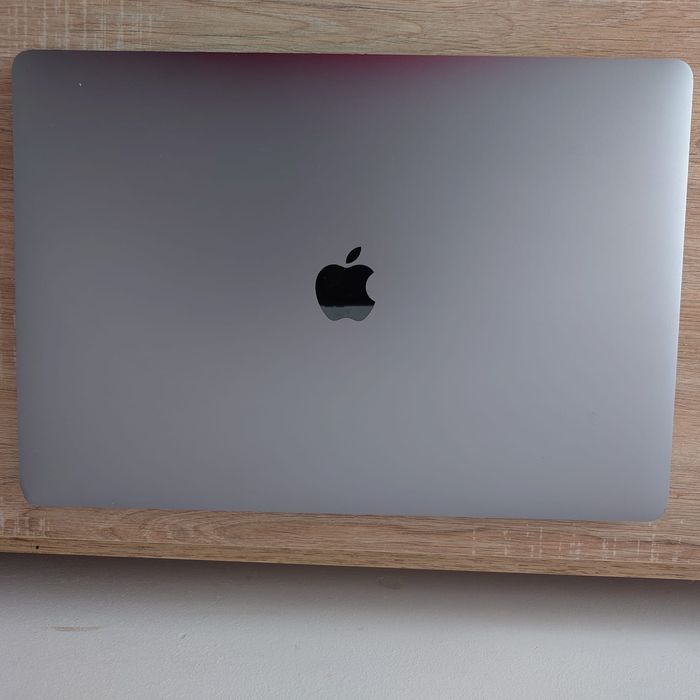 Macbook PRO 2019 15 inch i7, 16GB, 500GB SSD Ilfov Popesti