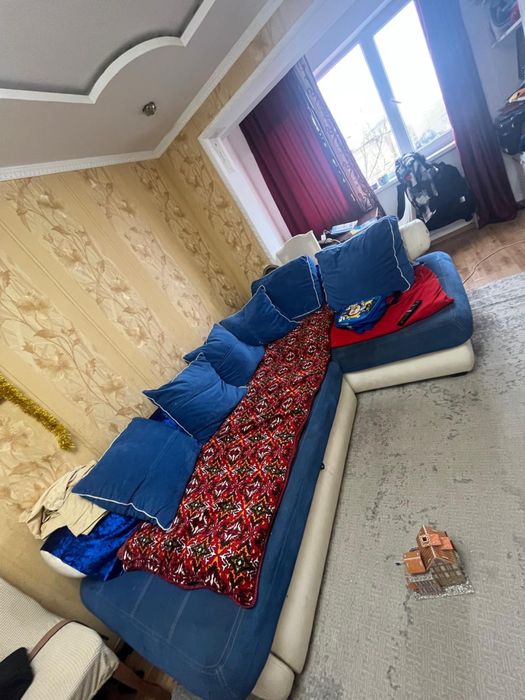 Диваны в хорошем состояний