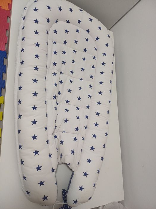 Scoica, pat, sterilizator, balansoar, marsupiu, haine