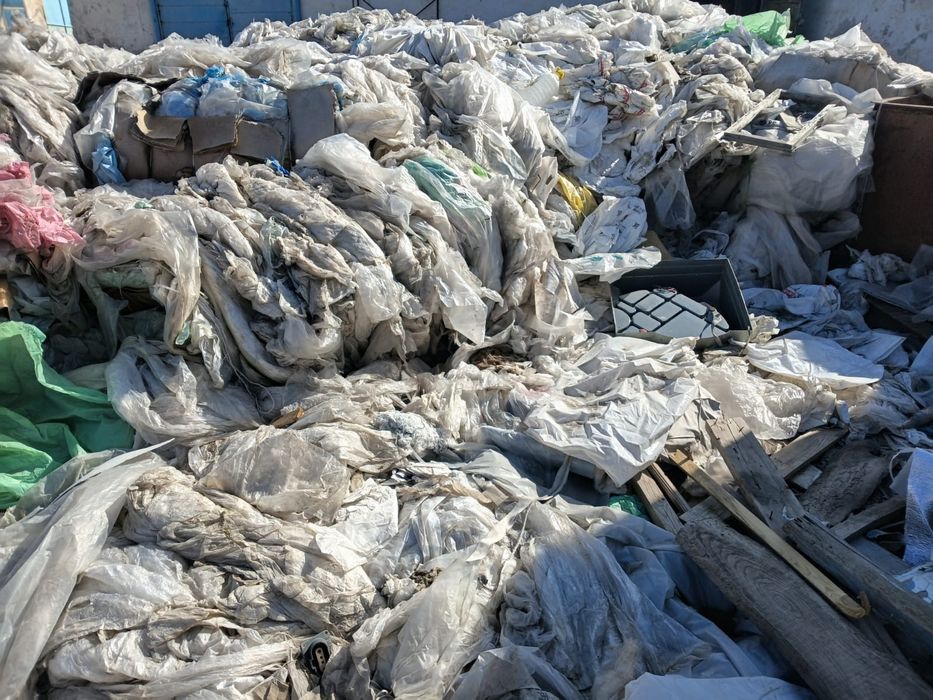 Продаю полиэтиленовые клёнки.Стритчи