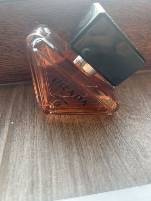 Парфюм Prada paradoxe intense